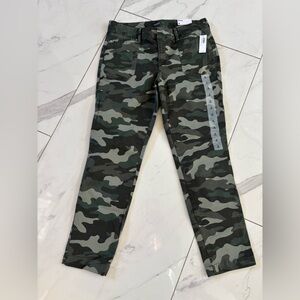 Old Navy Camouflage Ankle Pants